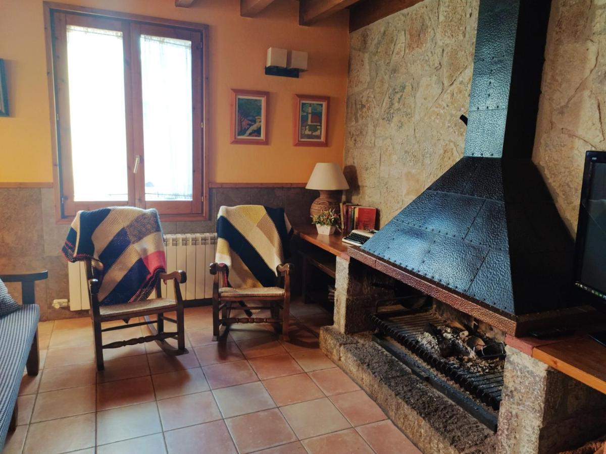 Spacious House In Ogassa With Terrace And Bbq Extérieur photo