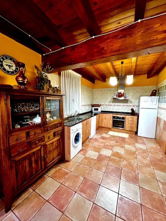 Spacious House In Ogassa With Terrace And Bbq Extérieur photo