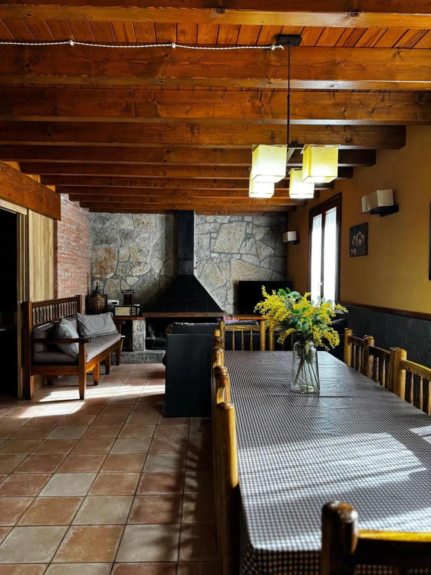 Spacious House In Ogassa With Terrace And Bbq Extérieur photo